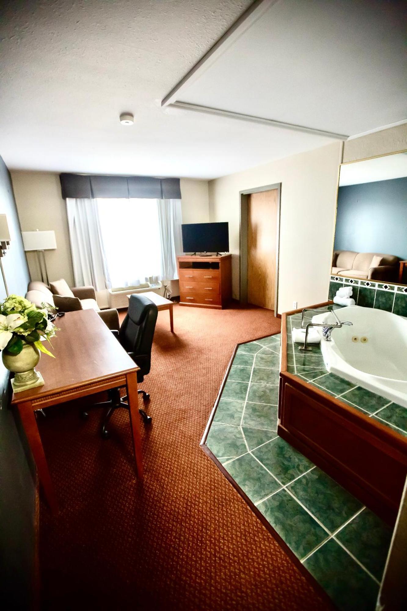 Super 8 By Wyndham Whitecourt Hotel Exterior foto